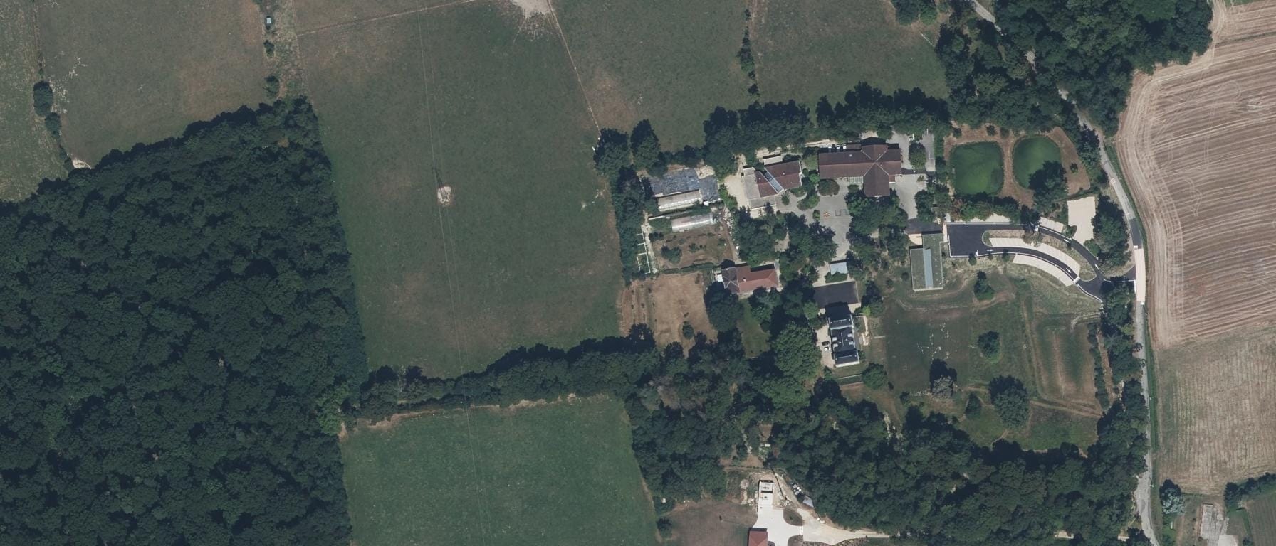 Vue aérienne de MFR La Vernée à Peronnas