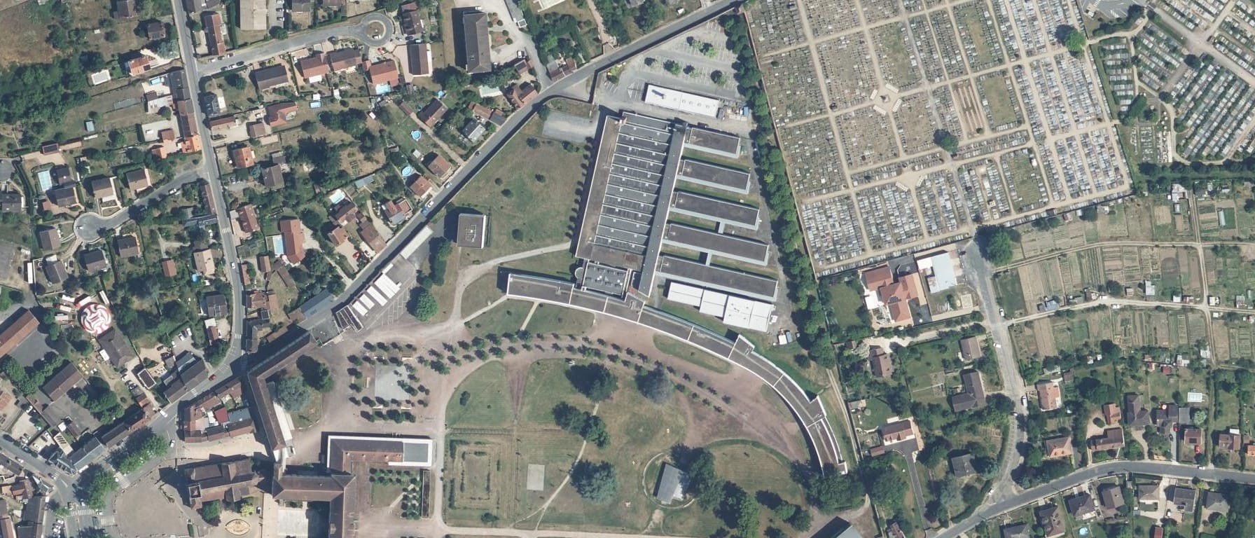 Vue aérienne de Lycée Polyvalent Jean Monnet