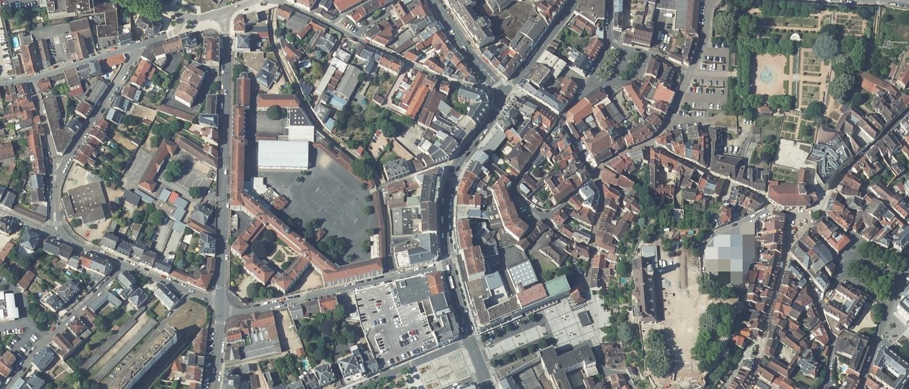 Vue aérienne de Montluçon Business School