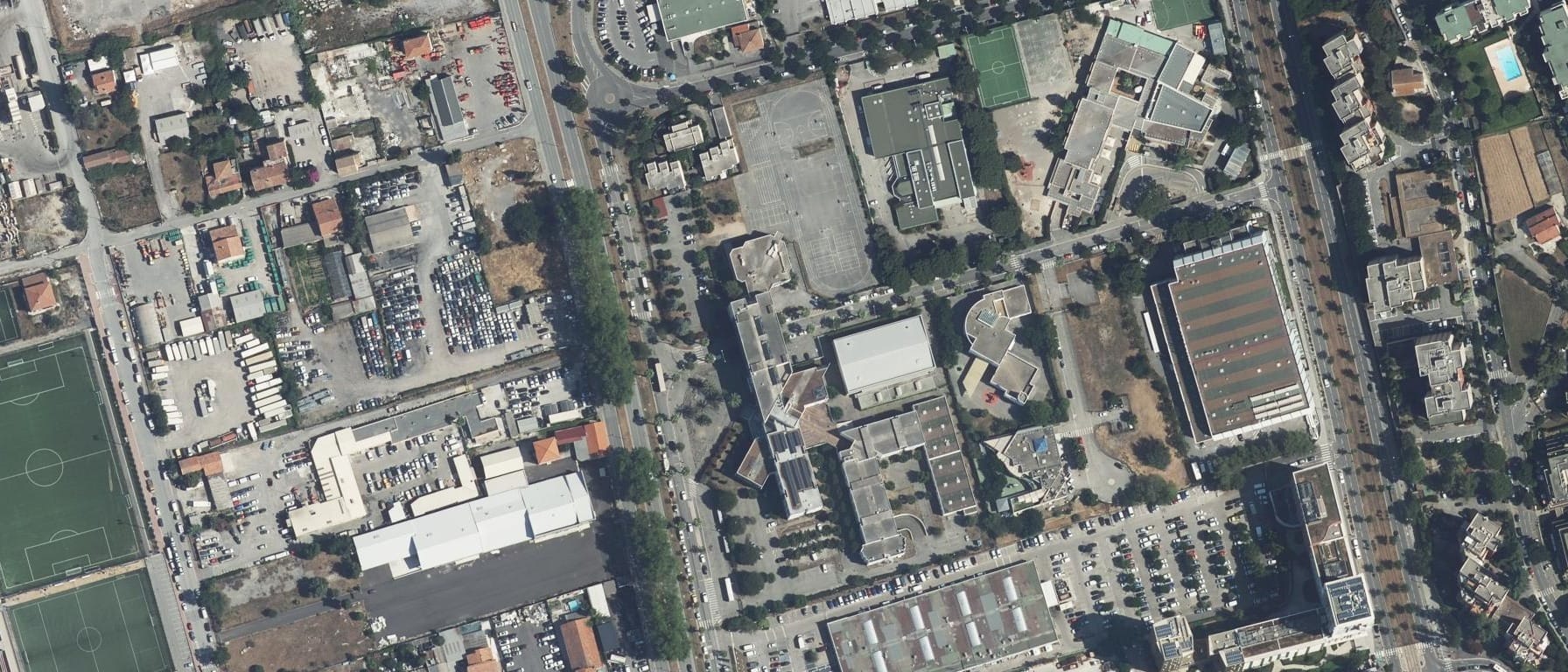 Vue aérienne de Lycée Mélinée & Missak Manouchian