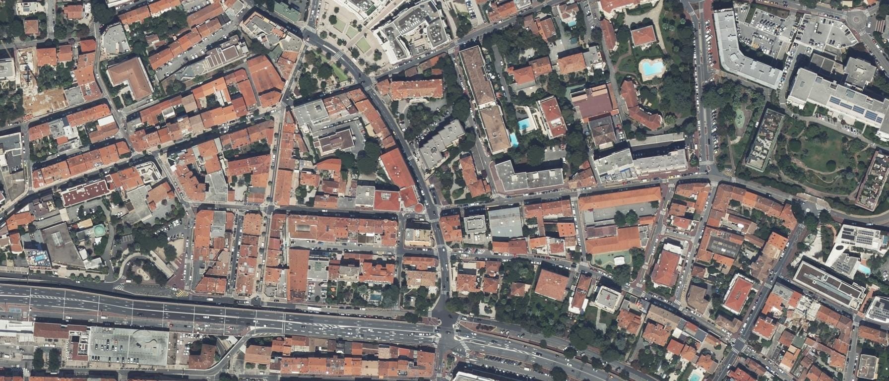 Vue aérienne de Ecole Elysées Cannes (Ecole professionnelle privée) (06)