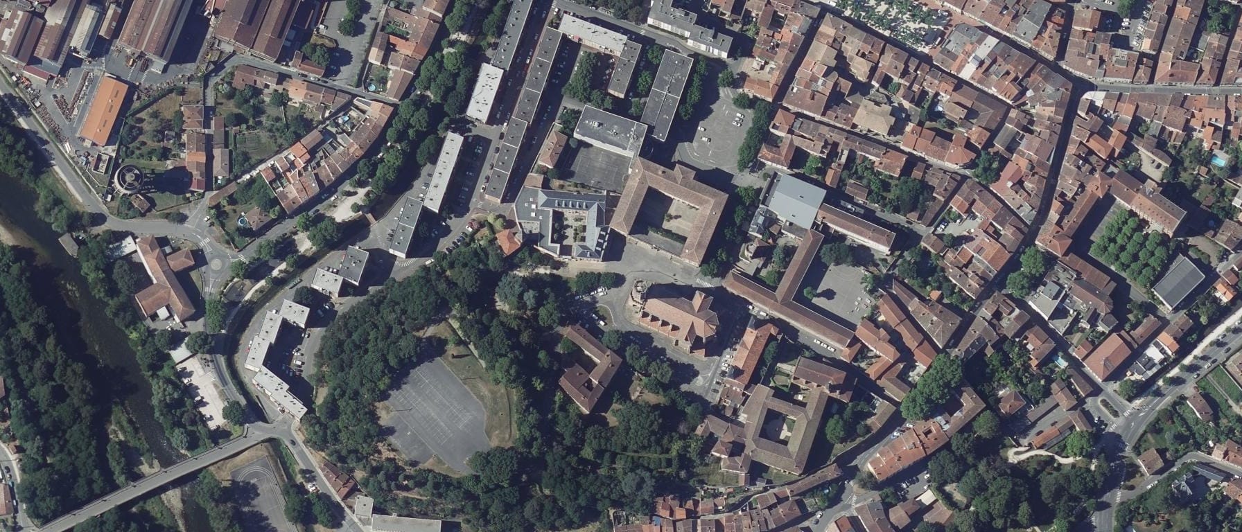 Lycée polyvalent Pyrène