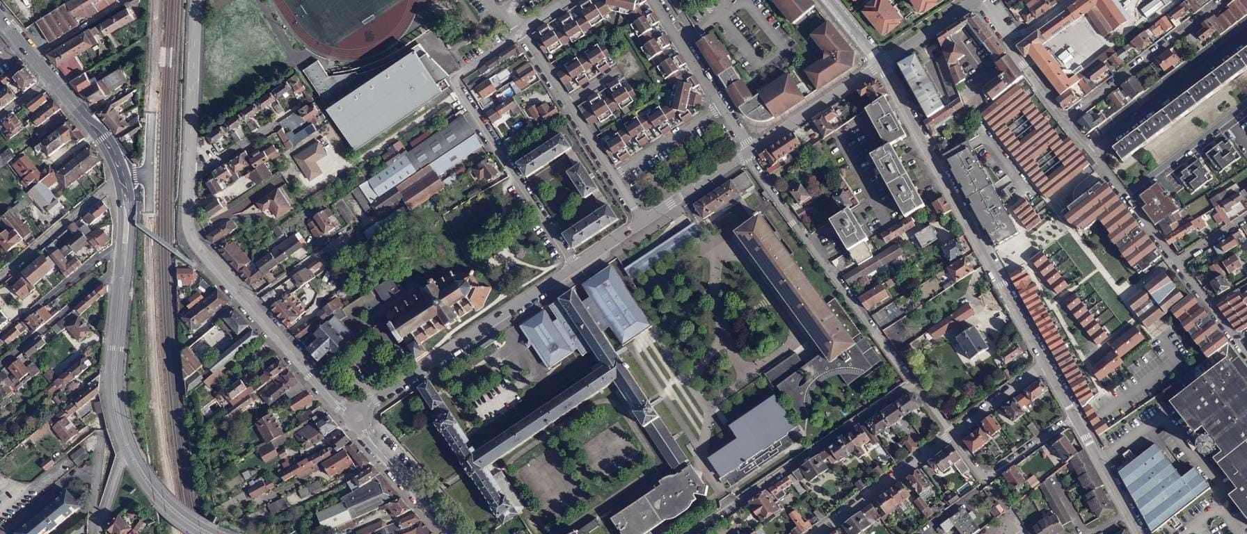 Vue aérienne de Lycée Marie De Champagne
