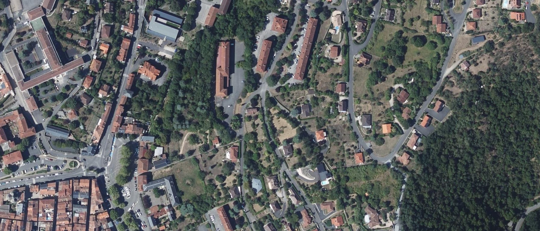 Vue aérienne de Site Villefr. de Rouergue du lycée François Marty
