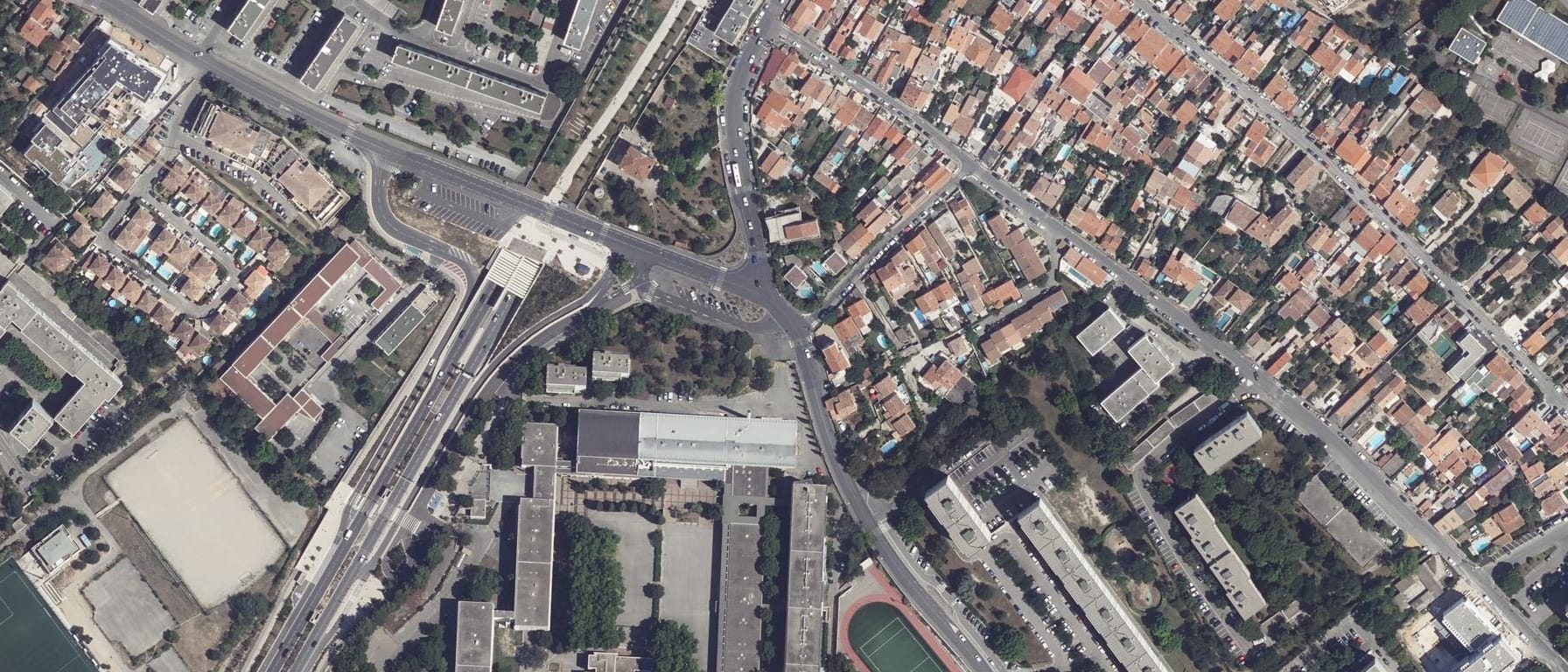 Vue aérienne de GRETA-CFA Marseille Méditerranée - Lycée Jean Perrin (Marseille 10e  Arrondissement - 13)