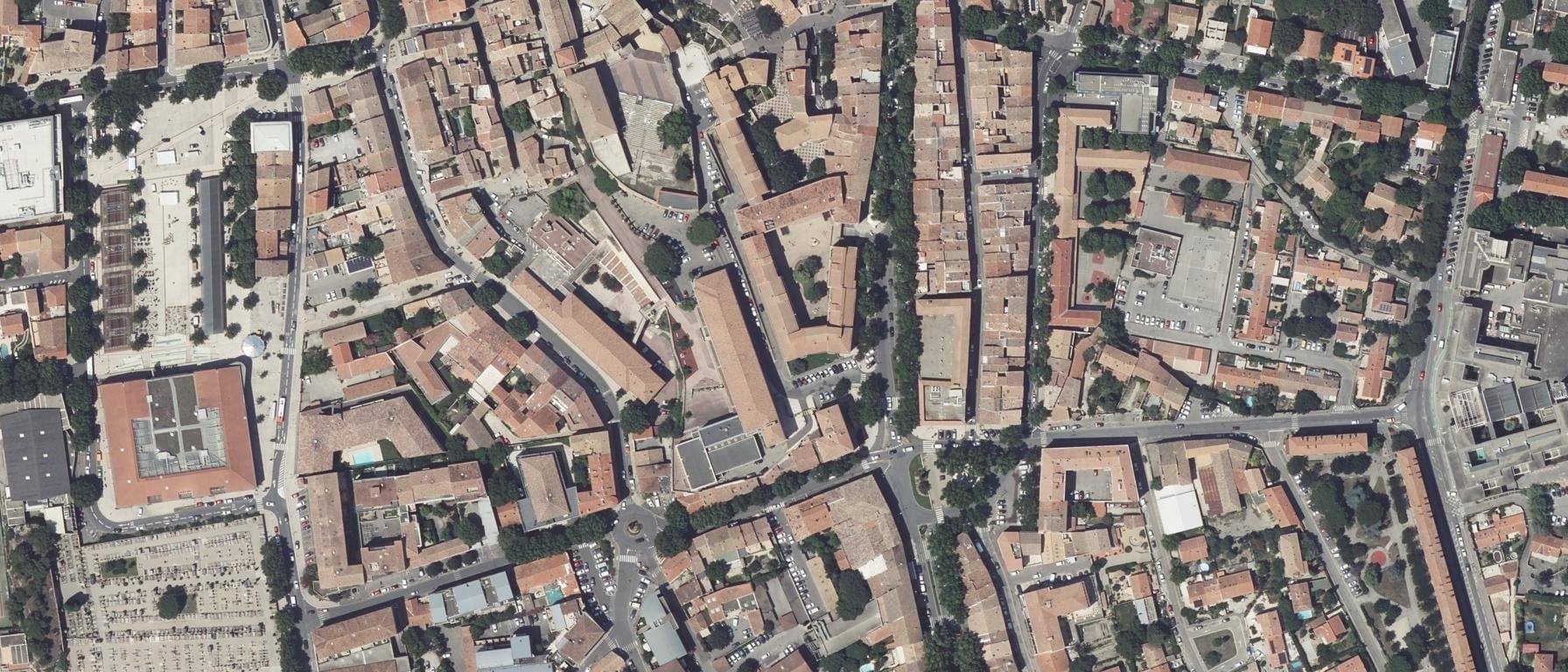 Vue aérienne de Lycée de L'Emperi