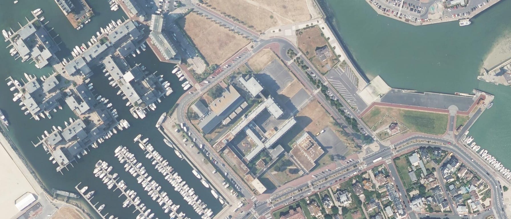 Vue aérienne de IFPRA - Lycée André Maurois
