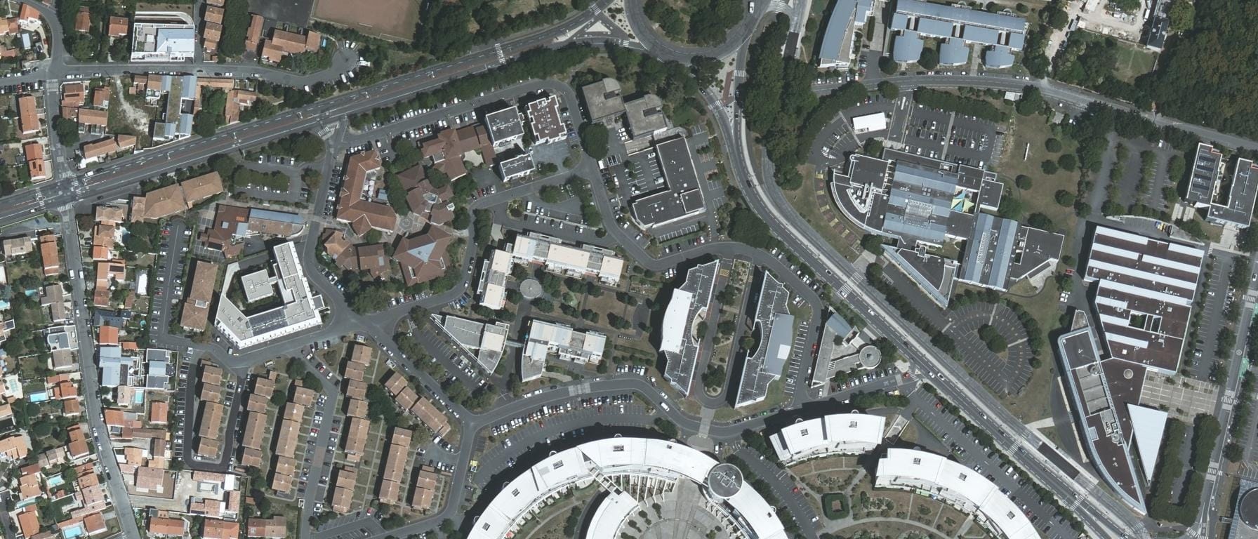 Vue aérienne de ISFAC - La Rochelle (17)