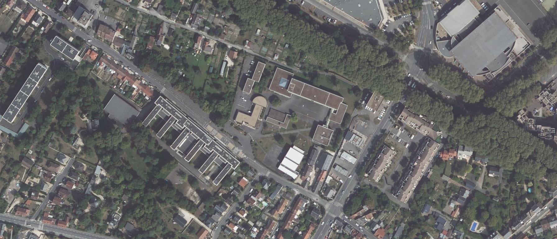 Vue aérienne de Lycée Marguerite De Navarre