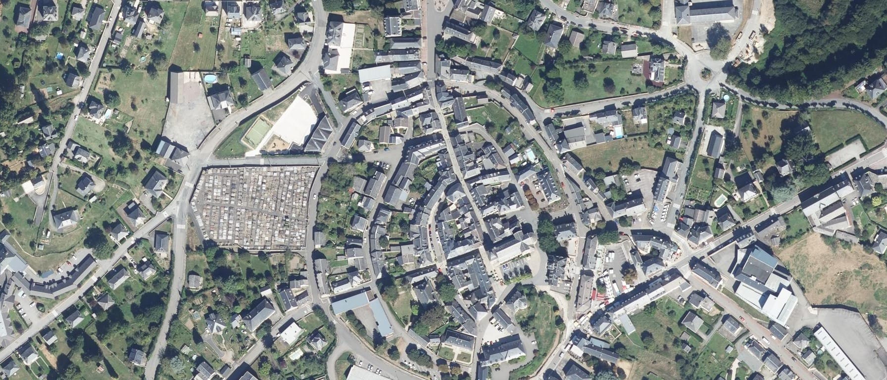 Vue aérienne de I.U.T du Limousin - site d'Egletons
