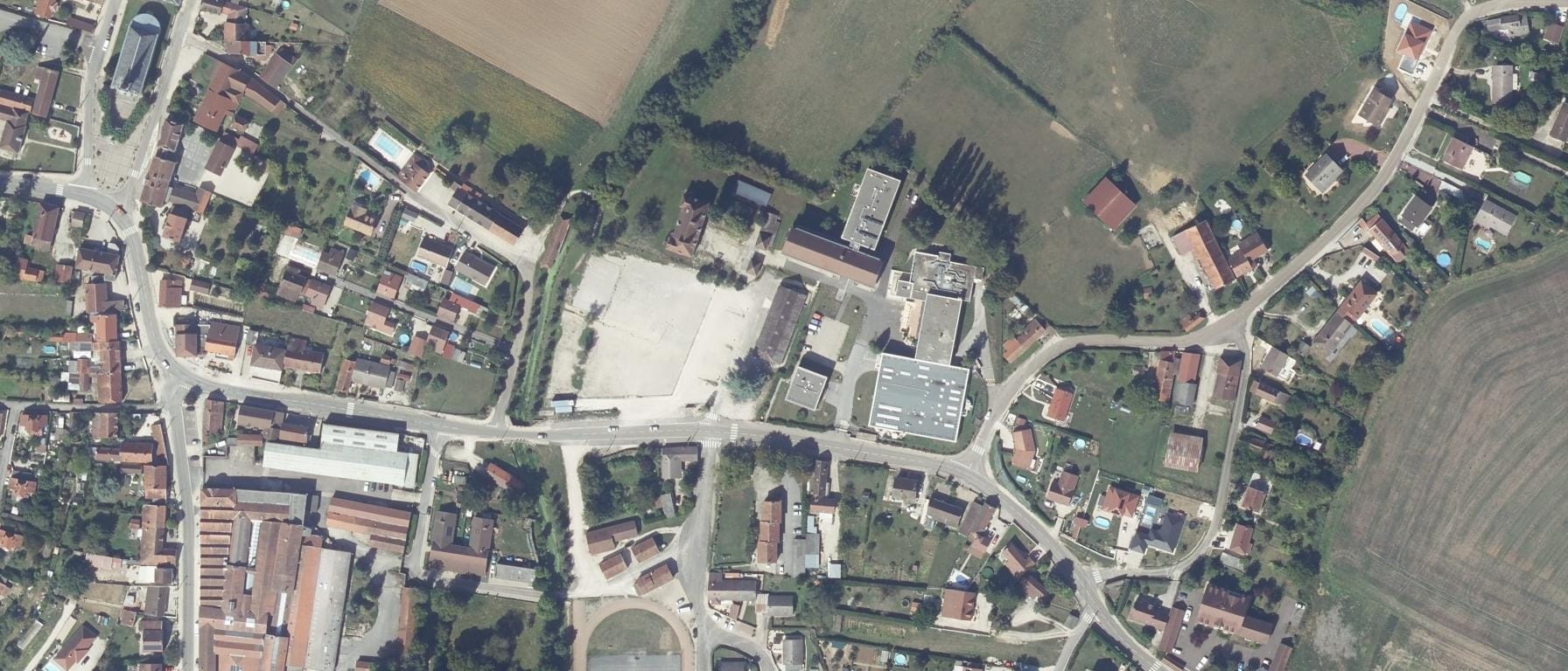 Vue aérienne de Lycée des métiers de la céramique Henry Moisand