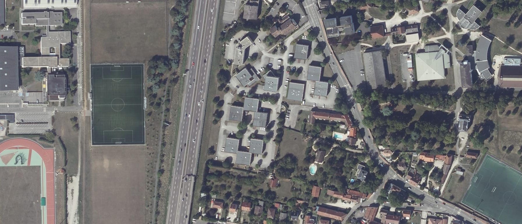 Vue aérienne de ESMETT-Ecole supérieure des métiers du tertiaire