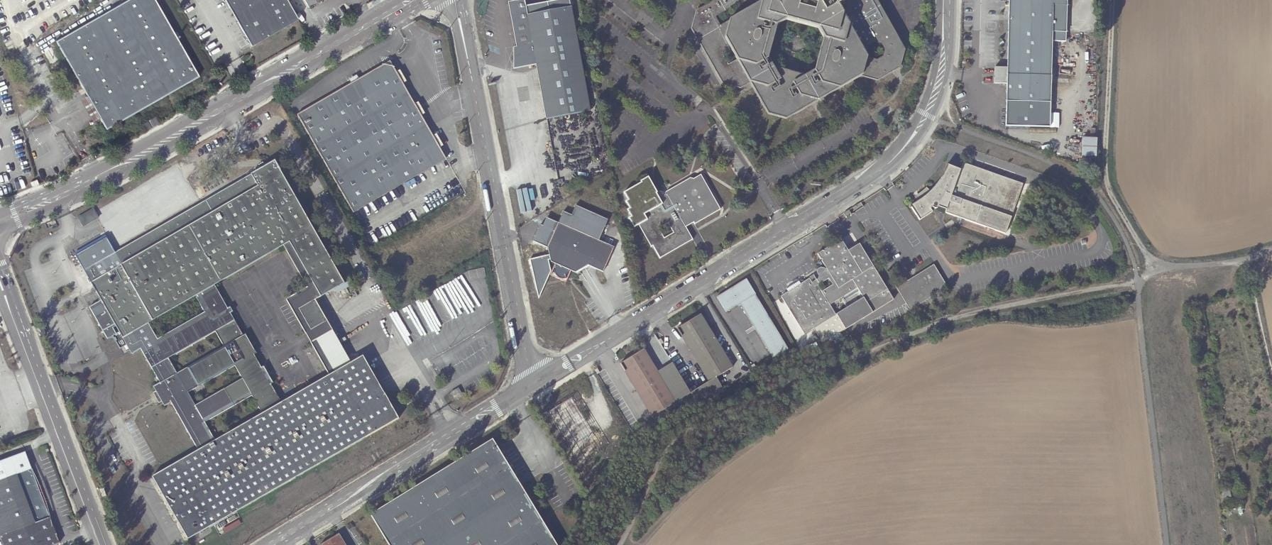 Vue aérienne de Cours BIOMEDAL (Saint-Apollinaire - 21)