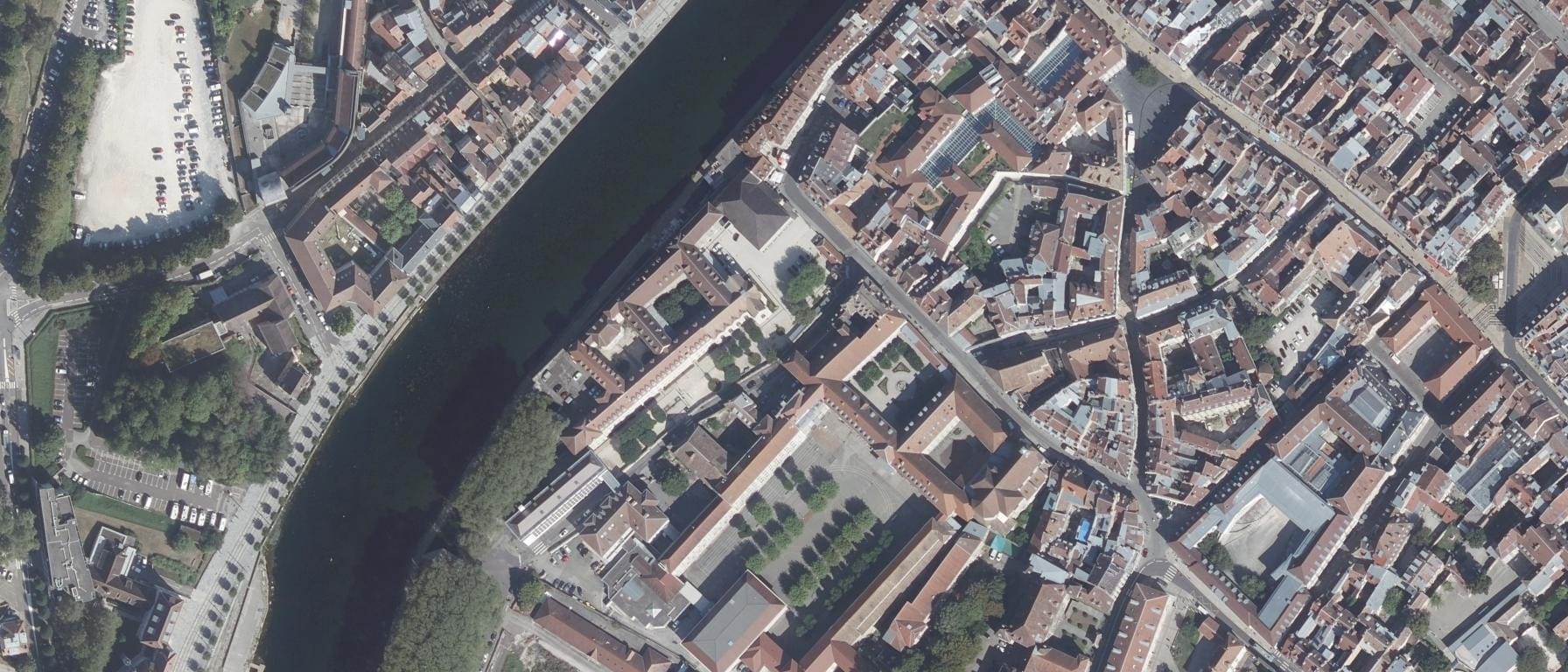 Vue aérienne de Lycée Louis Pasteur
