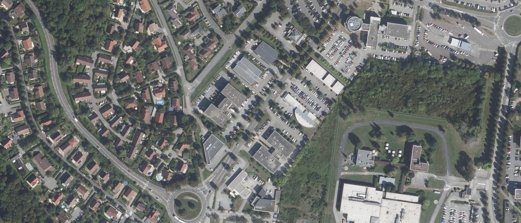 Vue aérienne de ECM Ecole de commerce et management
