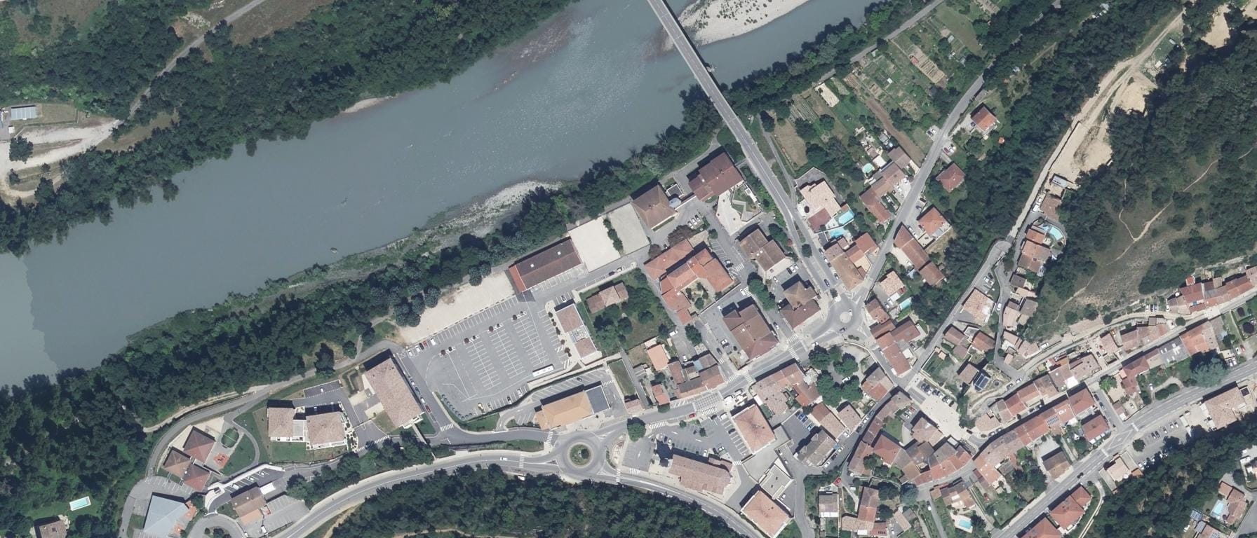 Vue aérienne de MFREO de Châteauneuf sur Isère