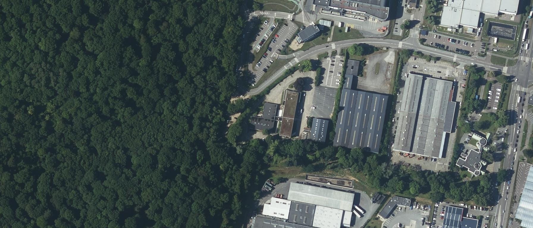 Vue aérienne de CFA - EFIIP Ecole de Formation Initiale de l'Industrie Pharmaceutique Groupe IMT