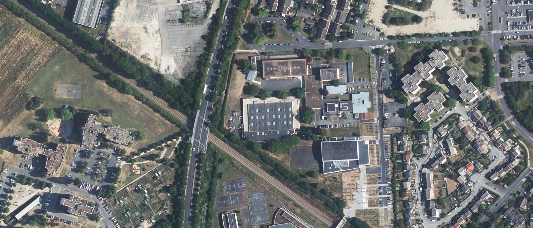 Vue aérienne de Lycée professionnel Gilbert Courtois