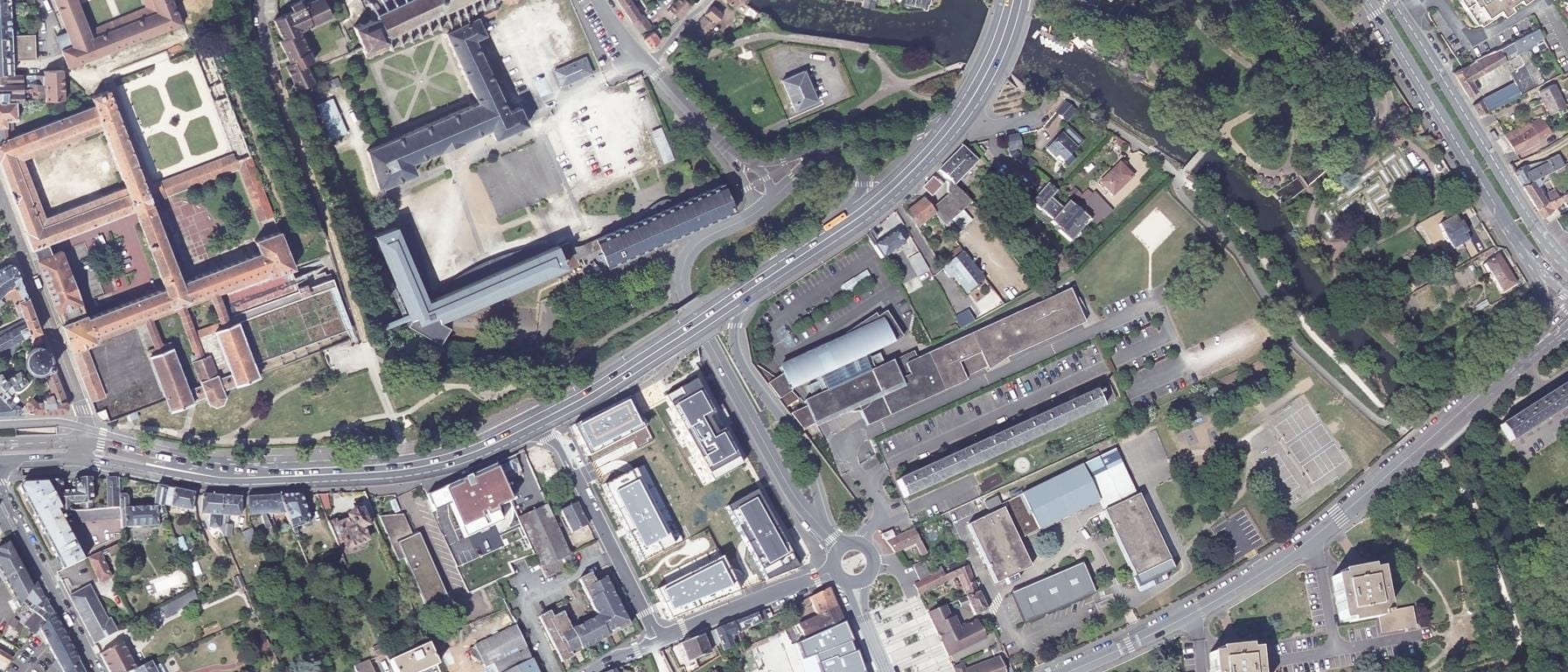 Vue aérienne de I.U.T de Chartres