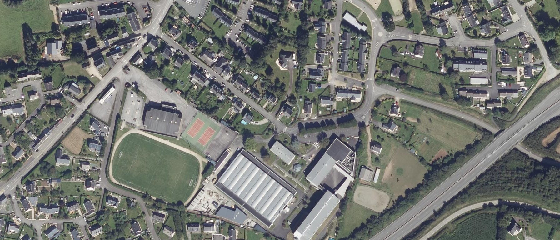 Vue aérienne de GRETA-CFA LP du Bâtiment Pleyben
