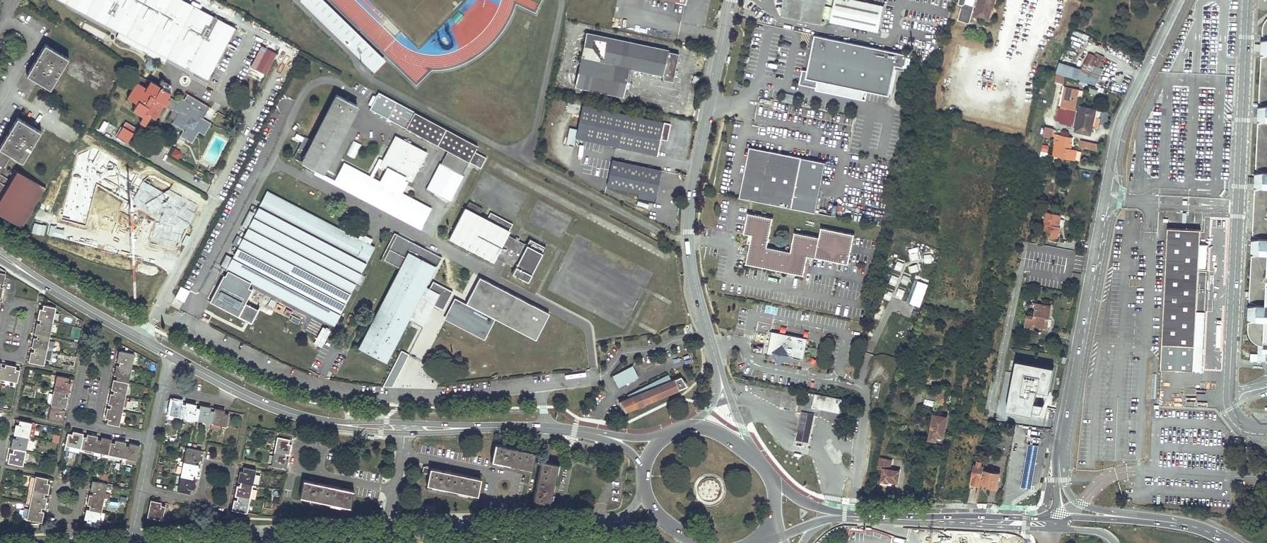 Vue aérienne de Lycée professionnel des Métiers Eugene MONTEL