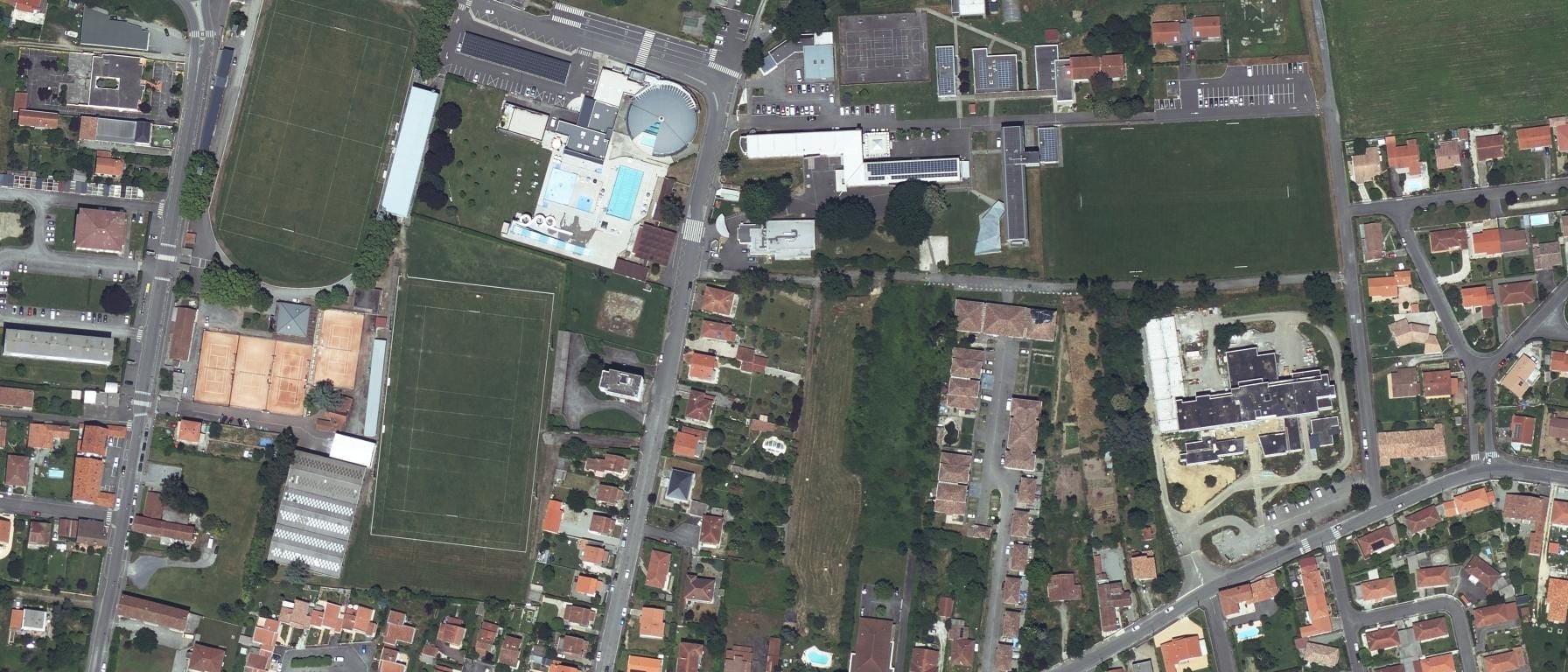 Vue aérienne de CFA agricole Piémont-Pyrénées du EPLA St-Gaudens