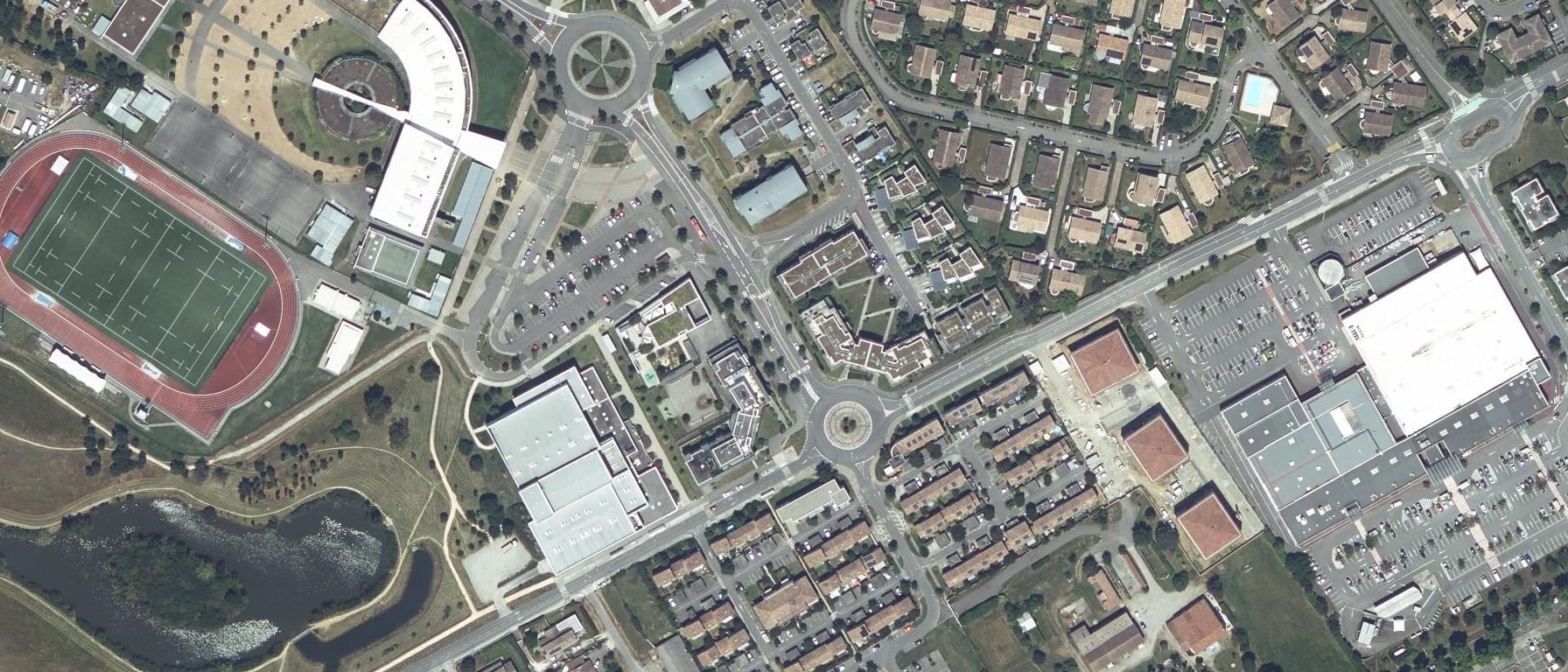 Vue aérienne de Lycée Marie Louise Dissard Françoise - CFA Public Education Nationale