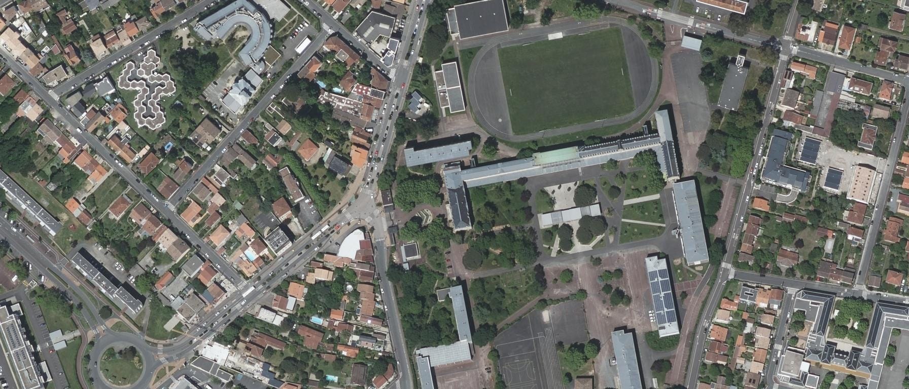 Vue aérienne de Lycée Victor Louis