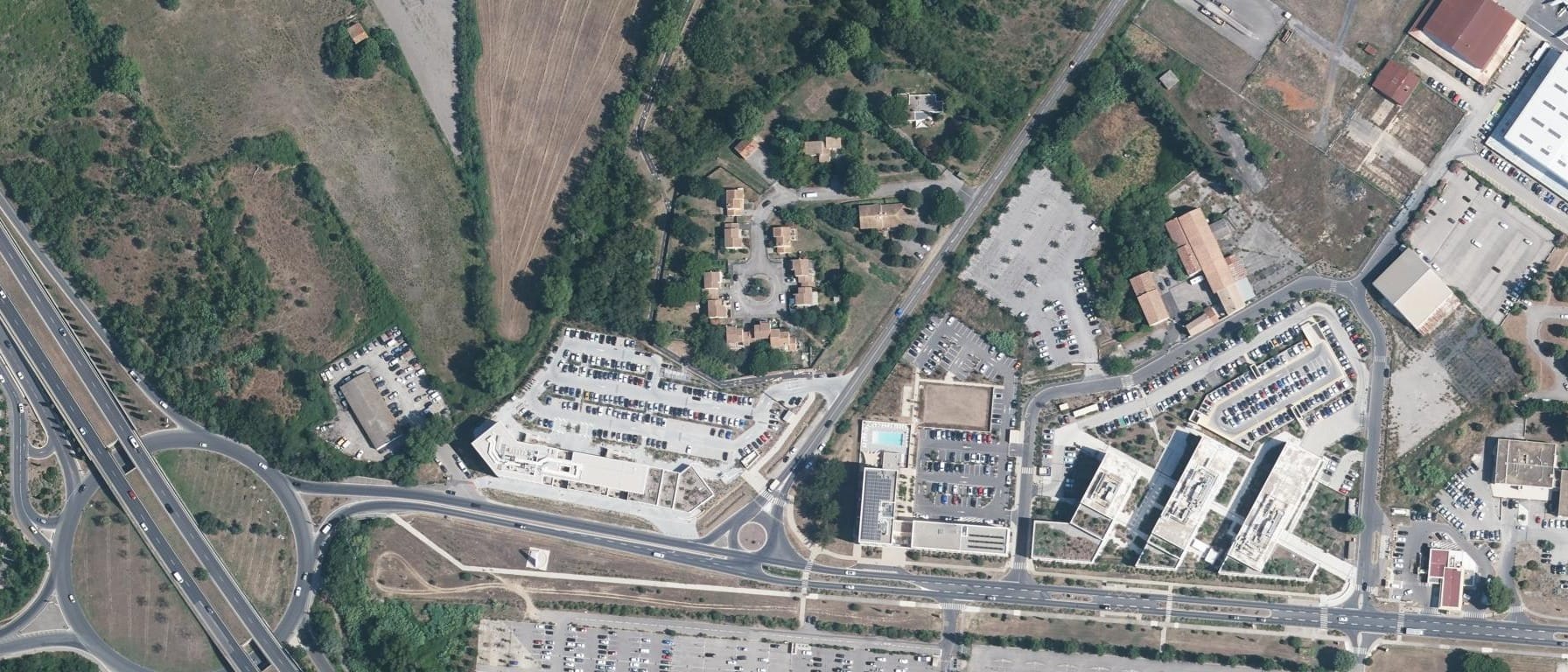 Vue aérienne de Ecole Supérieure de l'Action et de la Recherche Commerciales, ESARC Evolution