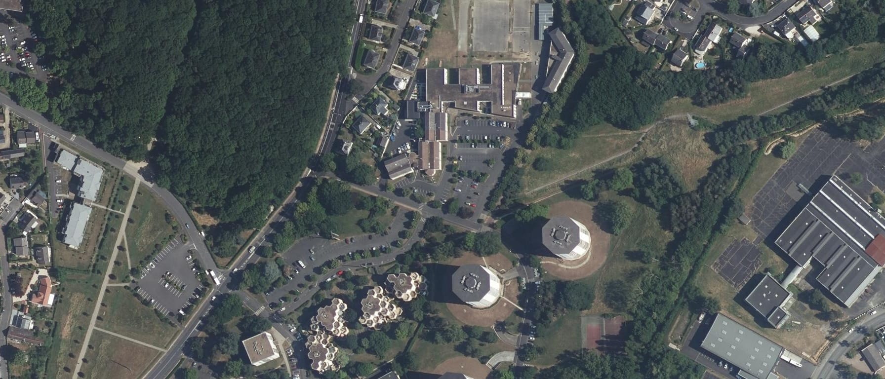 Vue aérienne de Campus Sainte Marguerite (Chambray-lès-Tours - 37)