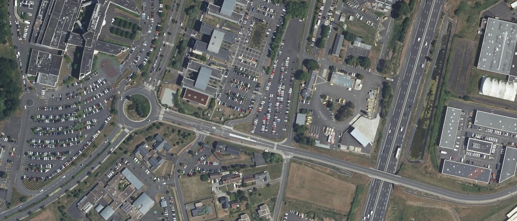 Vue aérienne de Croix-Rouge Competence Centre-Val de loire
