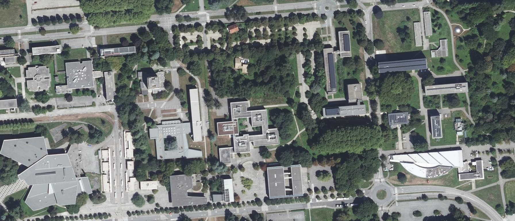 Vue aérienne de I.U.T. 2 de Grenoble - site campus universitaire