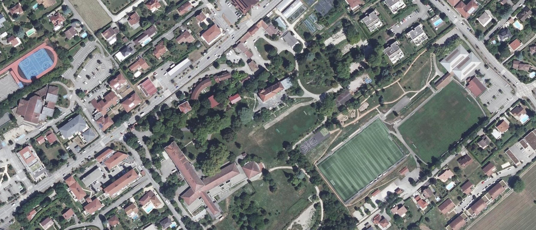 Vue aérienne de CFPPA Grenoble Saint Ismier