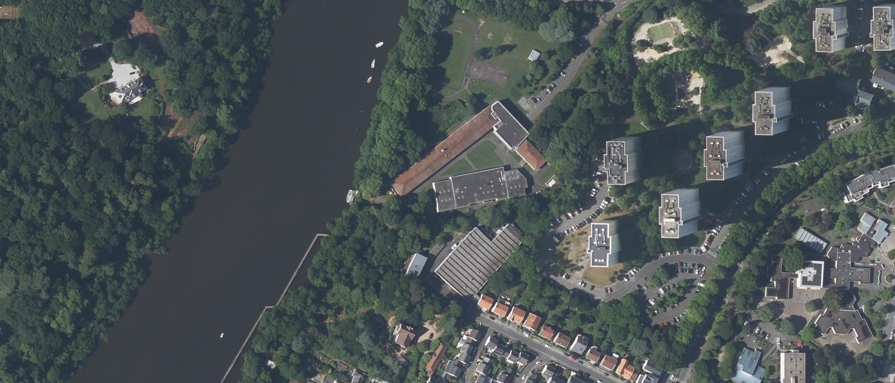 Vue aérienne de Lycée professionnel maritime Jacques CASSARD