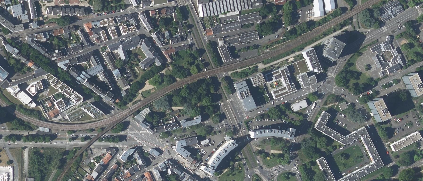 Vue aérienne de ICEE - Institut des carrières européennes de l'expertise
