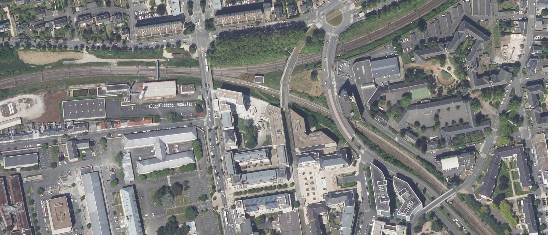 Vue aérienne de INSPE Orléans
