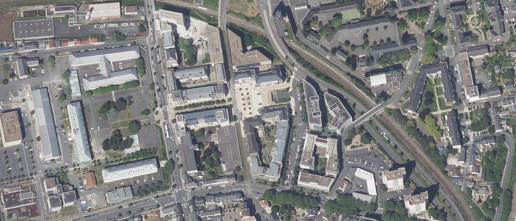 Vue aérienne de CHALLENGE BUSINESS SCHOOL - ORLEANS