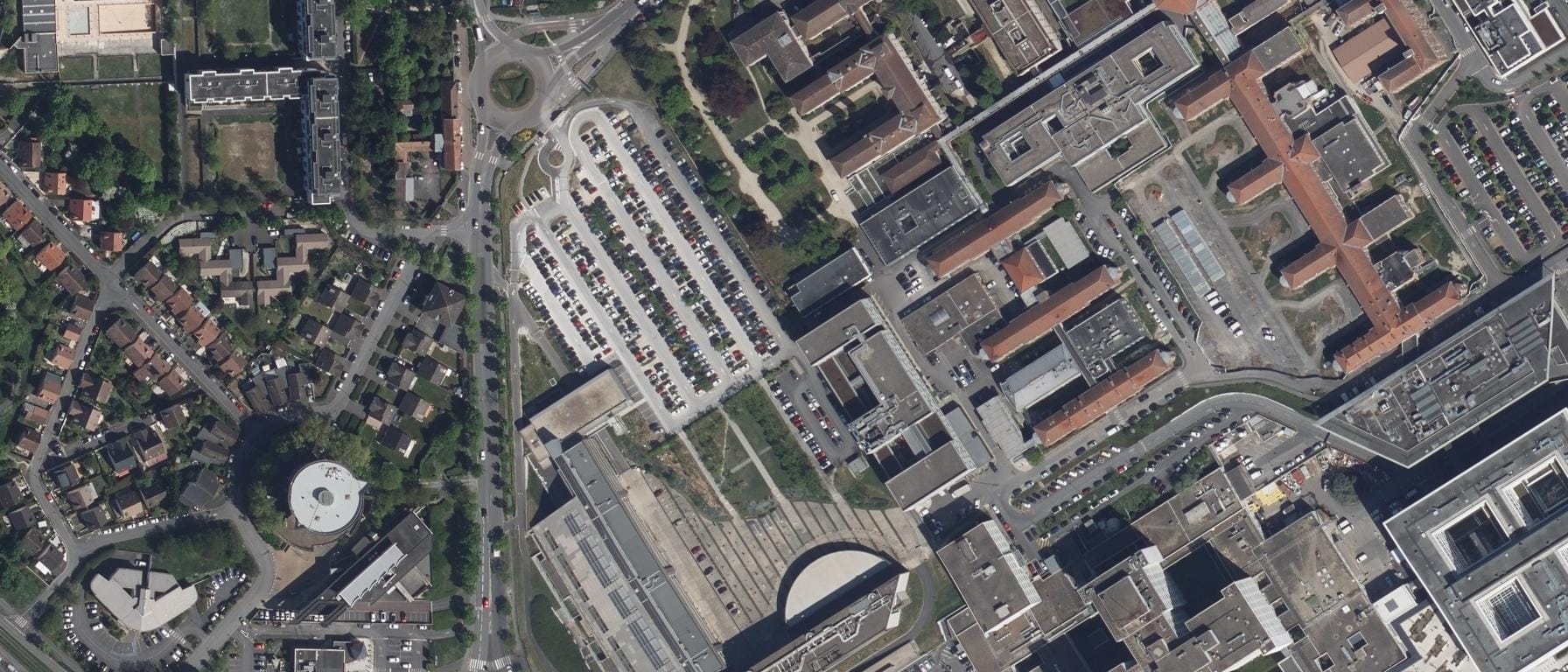 Vue aérienne de INST. DE FORM. DE MANIP. ELEC CHU REIMS