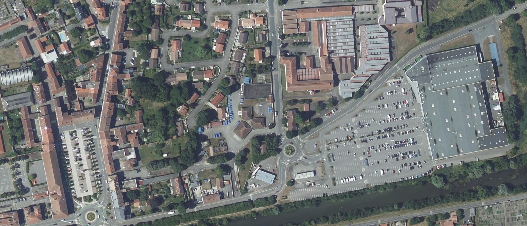 Vue aérienne de Lycée Jacques-Marie Boutet De Monvel