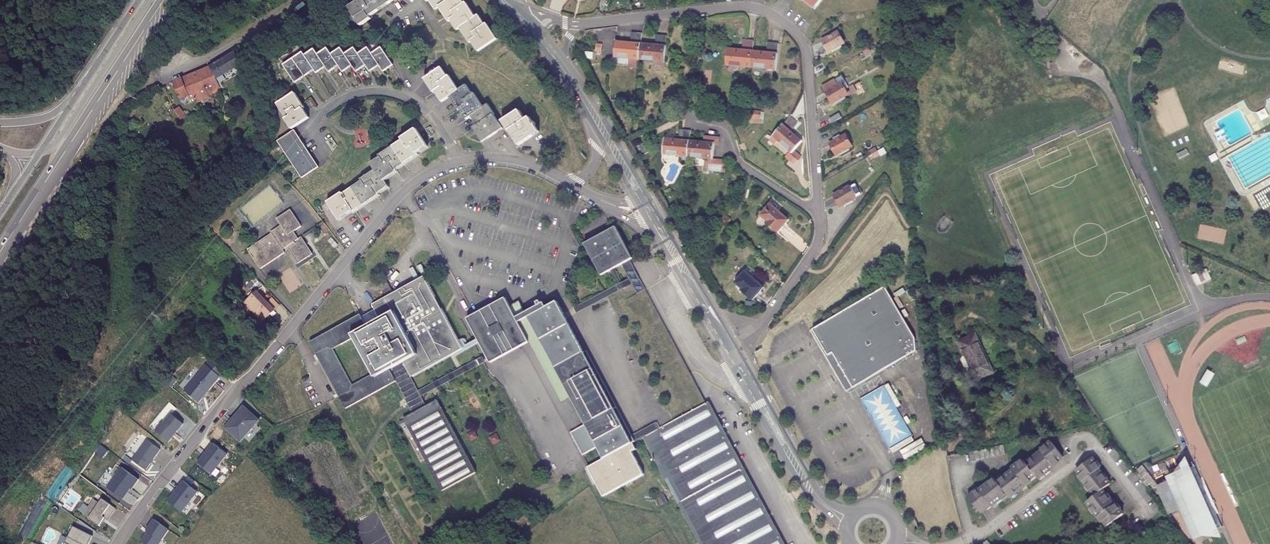 Vue aérienne de Lycée des Métiers Charles Jully
