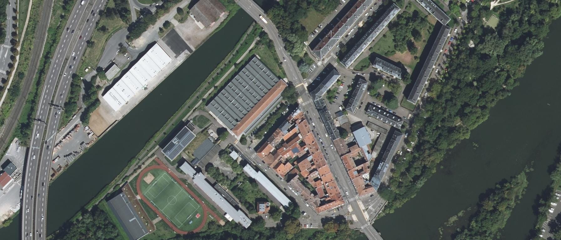 Vue aérienne de Lycée Louis De Cormontaigne