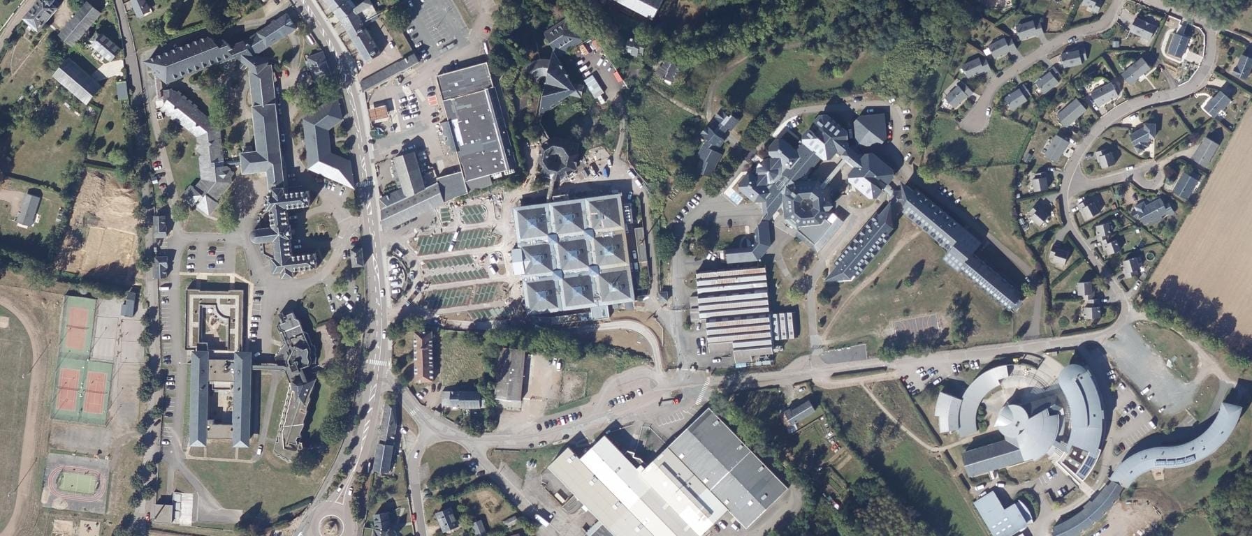 Vue aérienne de Lycée professionnel des métiers Francois Mitterrand (Château-Chinon (Ville) - 58)