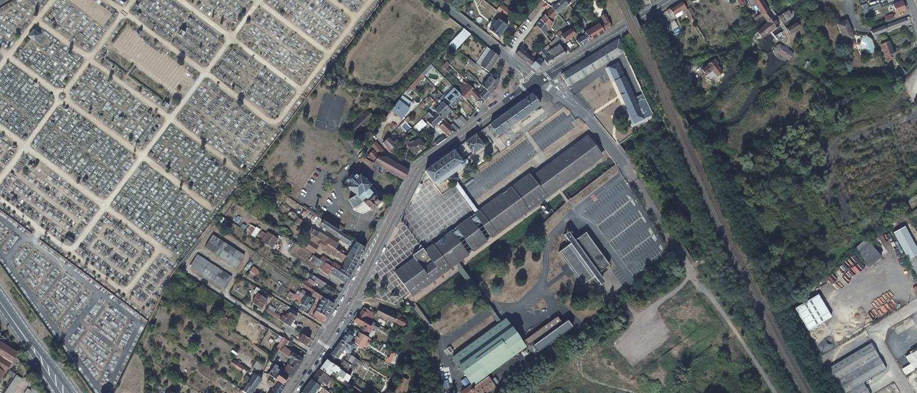 Vue aérienne de ISAT Nevers