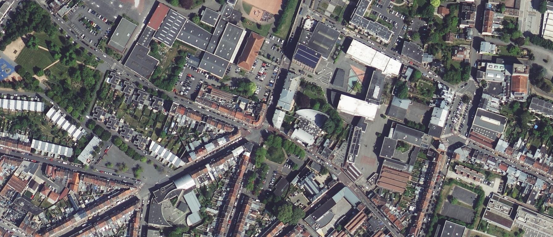 Vue aérienne de Lycée Polyvalent privé EIC Industriel et Commercial