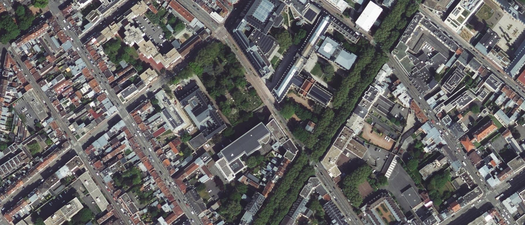 Vue aérienne de ESSLIL Ecole des Sciences de la Société