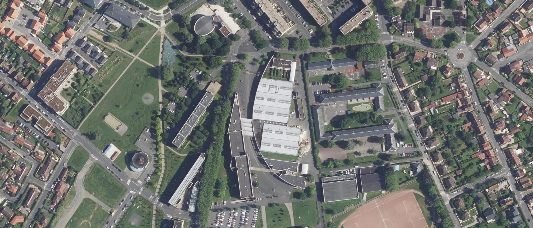 Vue aérienne de Lycée professionnel J.B. Corot - Batiment