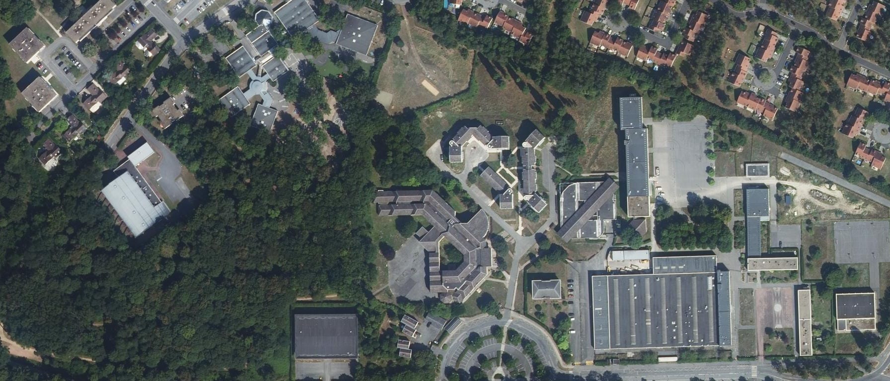 Vue aérienne de Lycée Hugues Capet