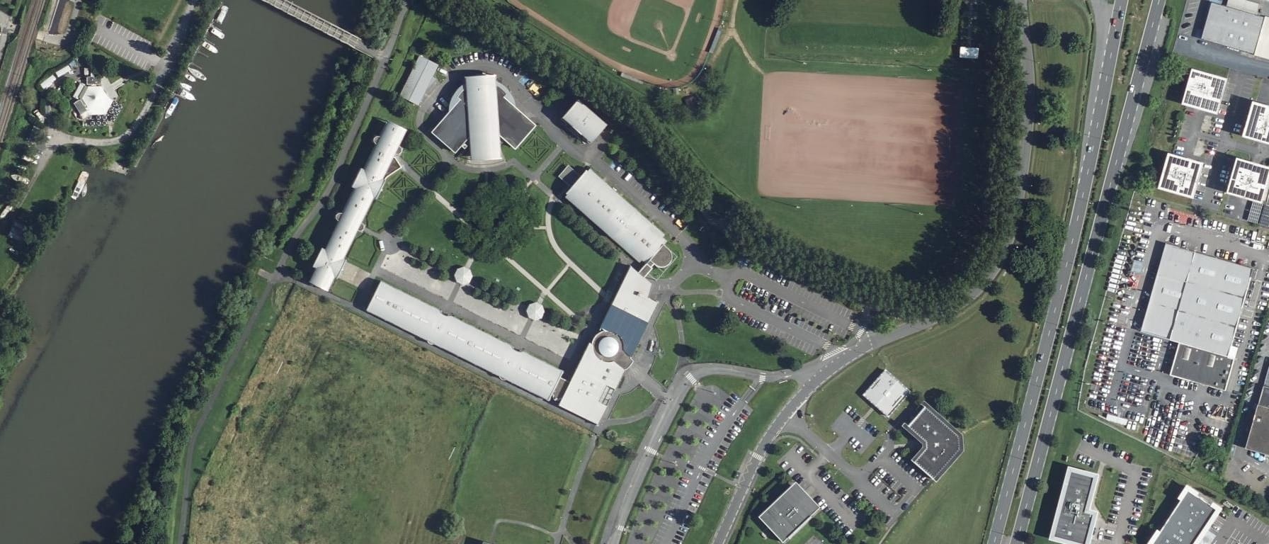 Vue aérienne de Lycée CHARLES DE GAULLE