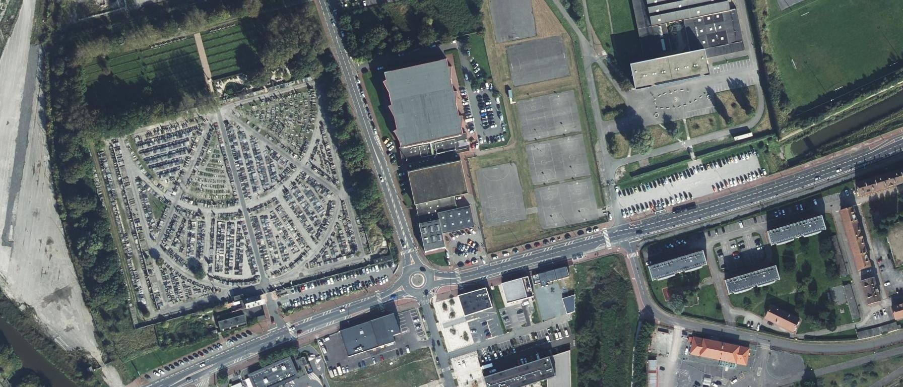 Vue aérienne de Lycée Pierre De Coubertin
