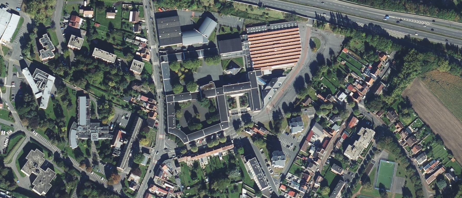 Vue aérienne de Lycée Louis Pasteur